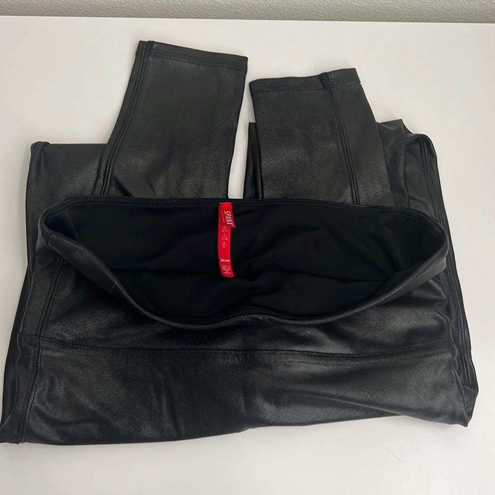 SPANX LEATHER LEGGINGS size m